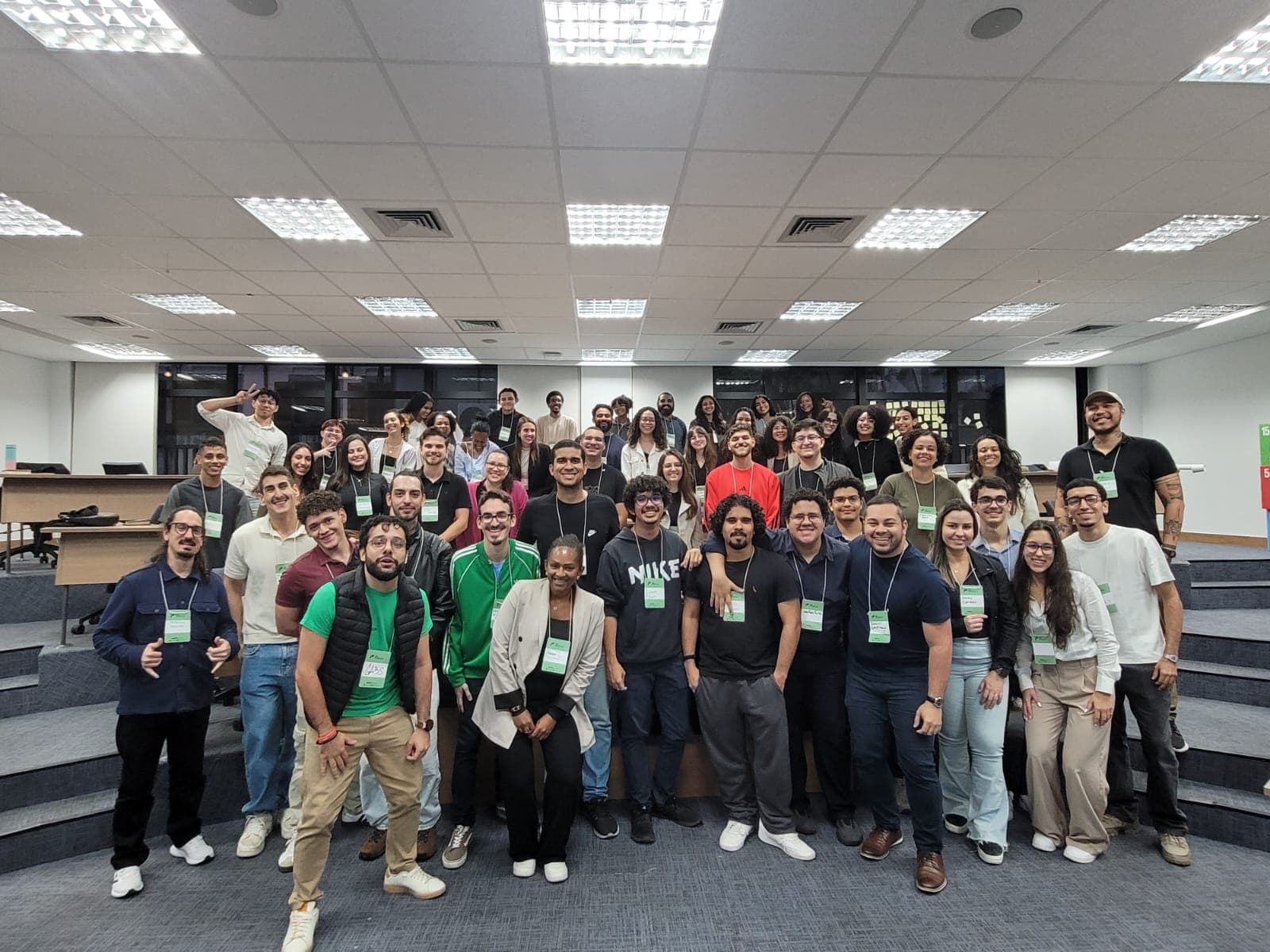 <p>Queremos que todo jovem tenha acesso a oportunidades,<strong> e transforme sonhos em prática</strong></p>
