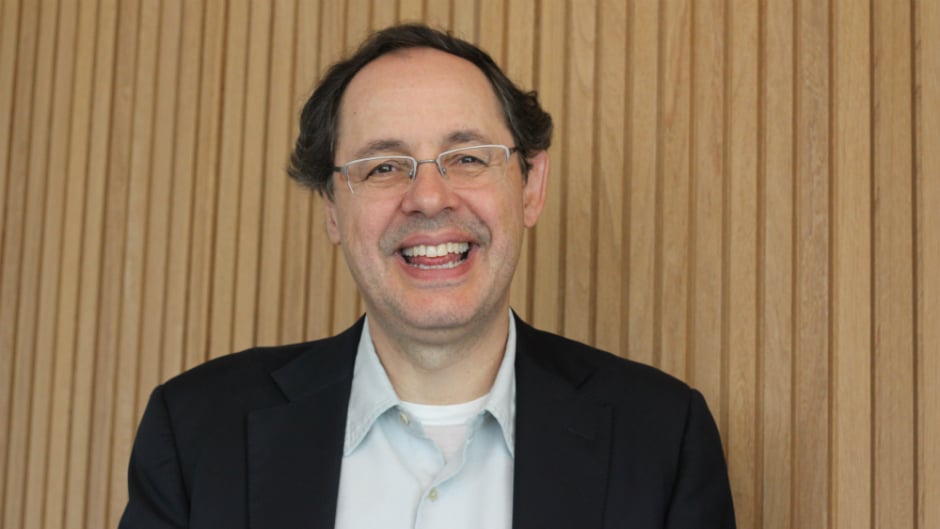 Capa da matéria Eduardo Giannetti: ‘A capacidade de resposta da economia brasileira é muito boa quando o horizonte se restabelece’