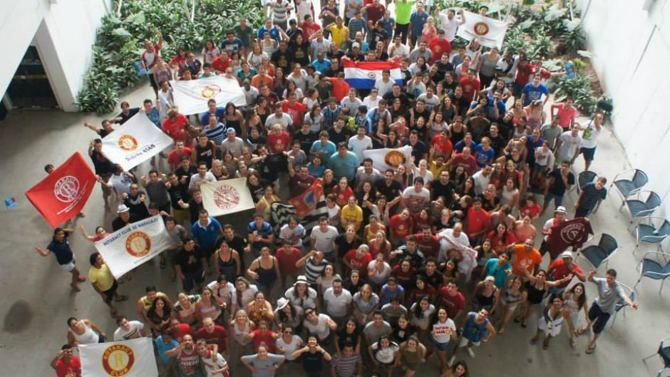 Capa da matéria Rotaract: criando laços de companheirismo pelo mundo todo