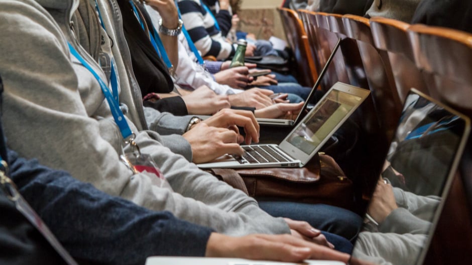 Capa da matéria Universidade lança simulador virtual de negócios para capacitar empreendedores