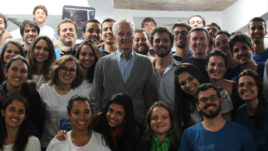 Capa da matéria Fundação Estudar está com vagas abertas para jovens talentos