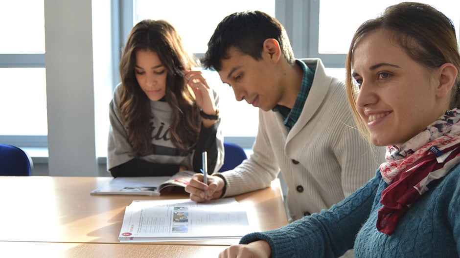 Capa da matéria Pesquisa quer identificar o que o jovem pensa da educação brasileira