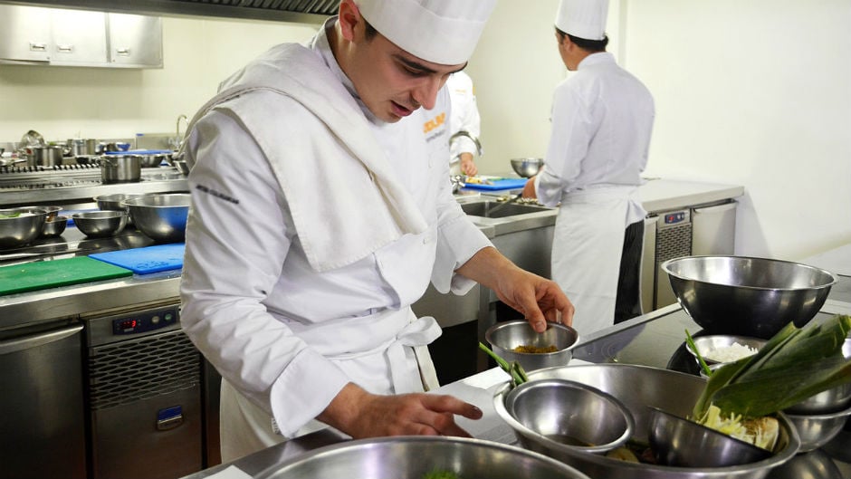 Capa da matéria Mudança de carreira: de redator publicitário à chefe de cozinha