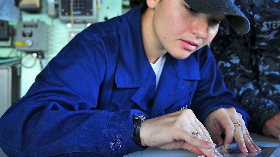 Capa da matéria Projeto para construir carro atrai meninas às engenharias