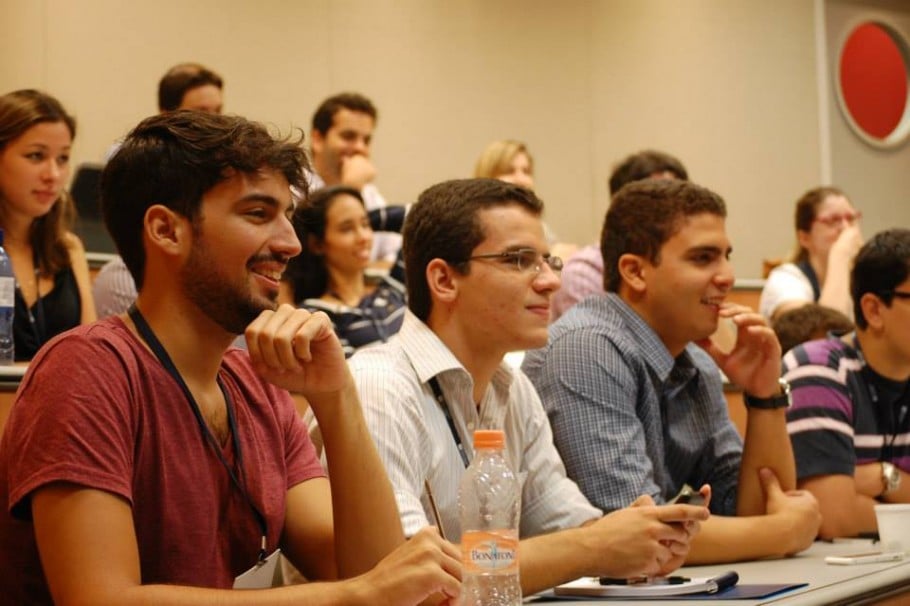 Capa da matéria Como os cursos do Estudar Na Prática podem ajudar a acelerar sua carreira