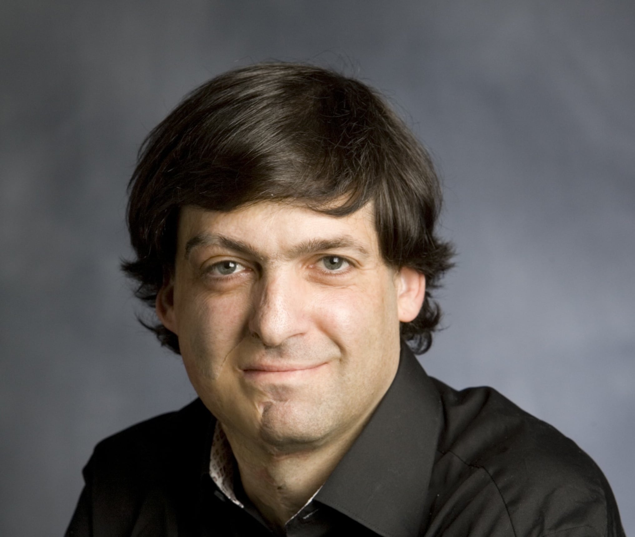 Capa da matéria O que nos motiva a trabalhar? O professor Dan Ariely responde