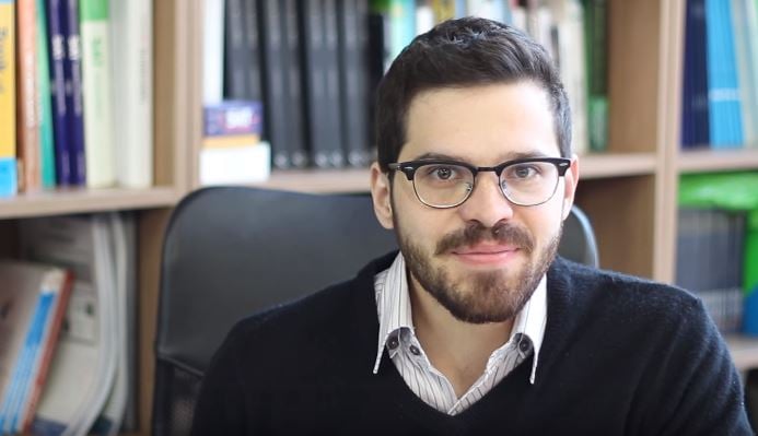 Capa da matéria Como se apresentar em uma entrevista de emprego contando sua história de forma instigante