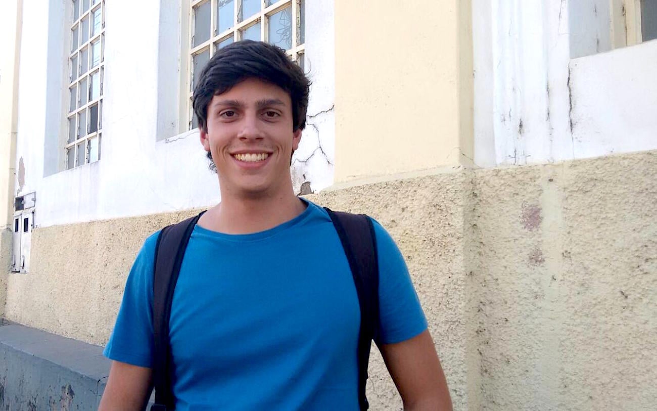 Capa da matéria Engenheiro explica porque decidiu começar sua carreira na educação pública