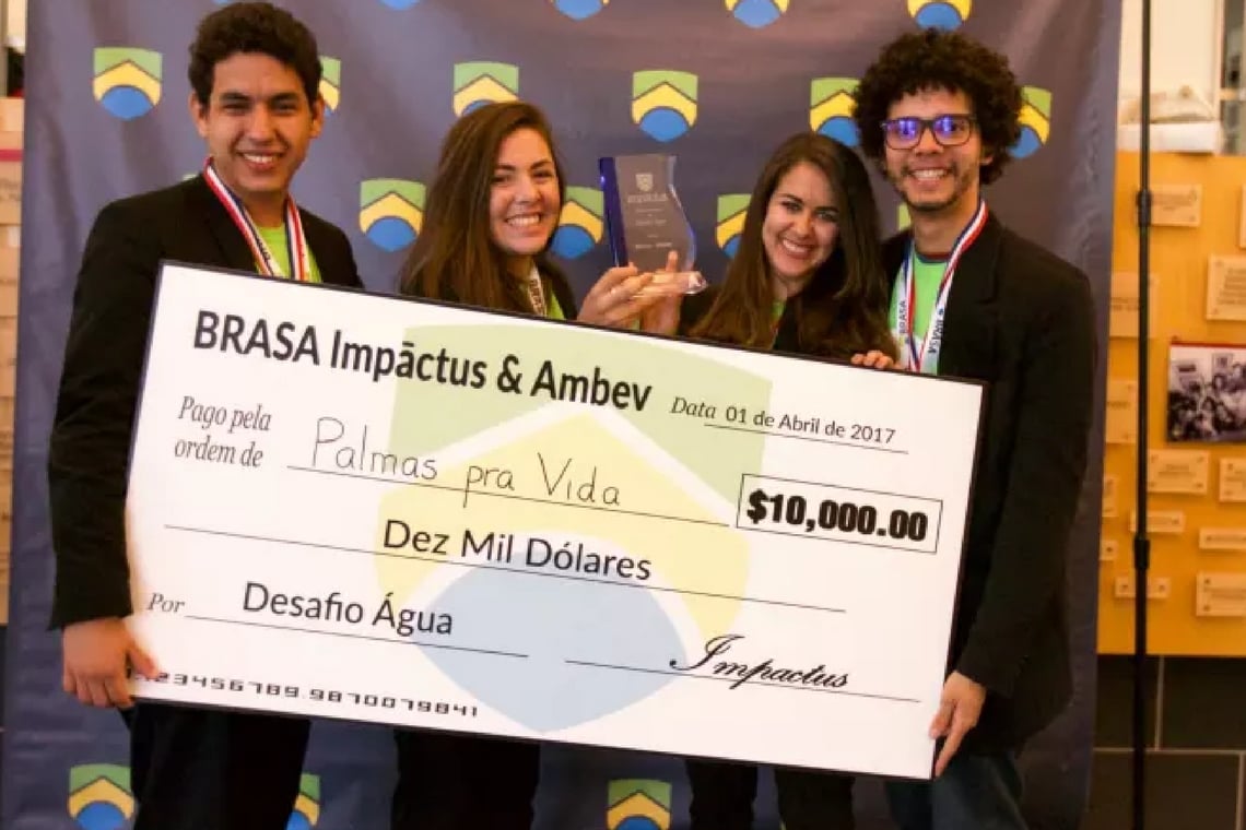 Capa da matéria Desafio sobre inovação em educação premia projeto vencedor com 10 mil dólares