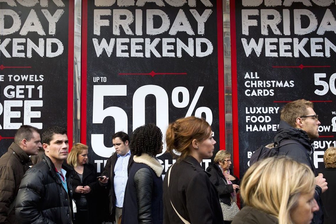 Capa da matéria Black Friday: aproveite descontos em cursos para avançar na carreira