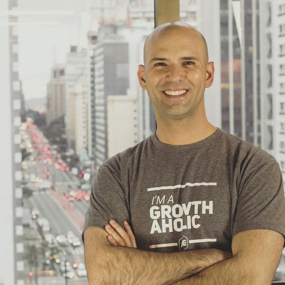 Capa da matéria “Ser inovador não é comprar uma startup ou ir conhecer o Vale do Silício”