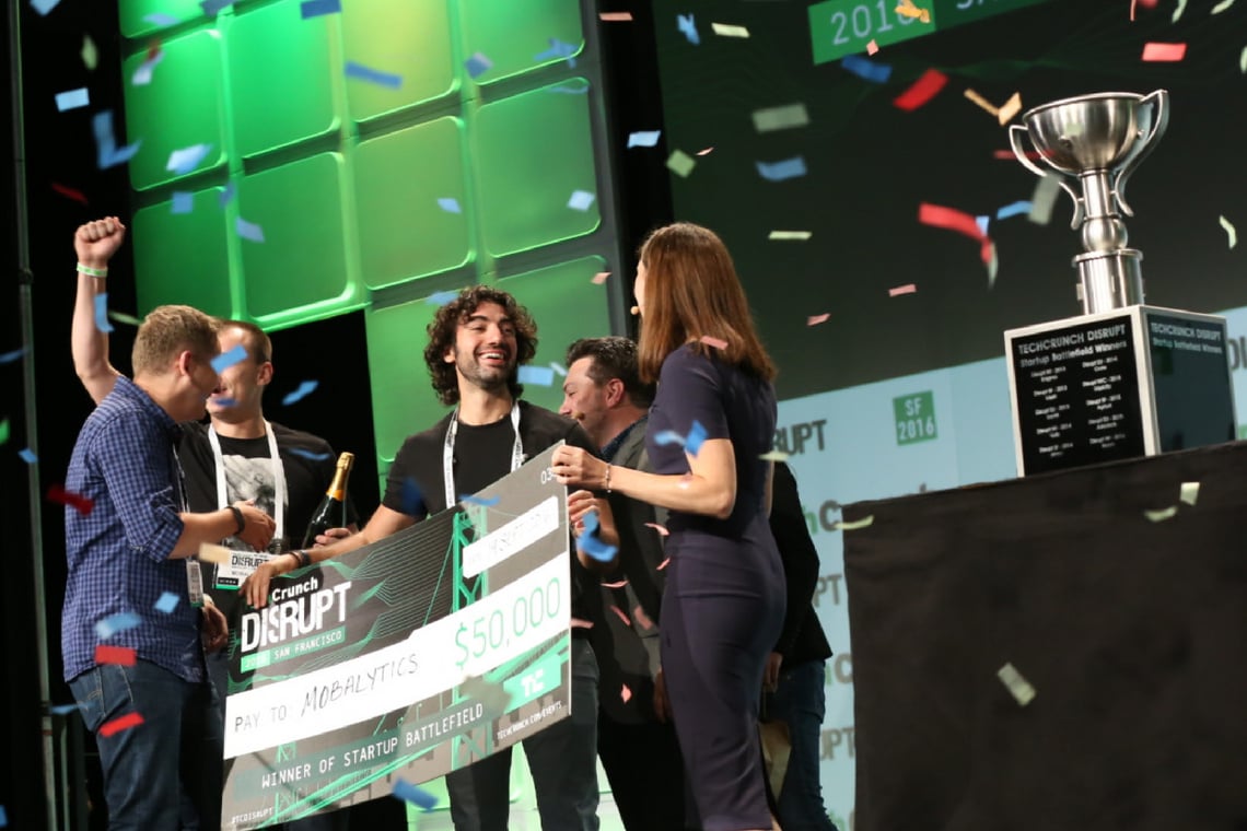 Capa da matéria TechCrunch seleciona startups para competição que dá 25 mil dólares e viagem internacional