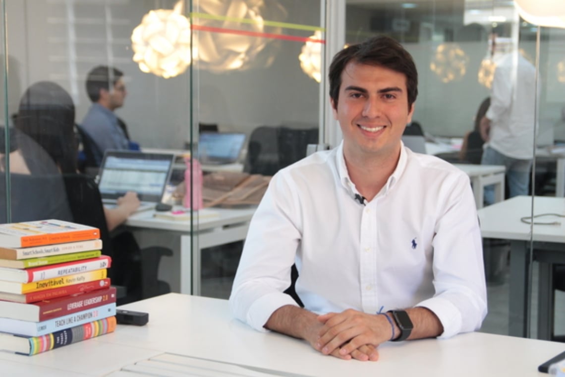 Capa da matéria Como ele encontrou seu propósito e abandonou a carreira de advogado para empreender na educação
