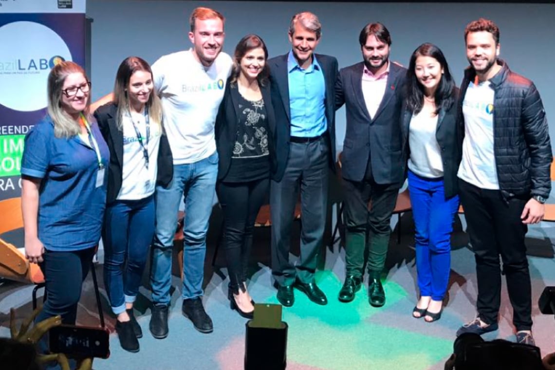 Capa da matéria Evento gratuito DemoDay, do BrazilLAB, apresenta startups que prometem se destacar no setor público