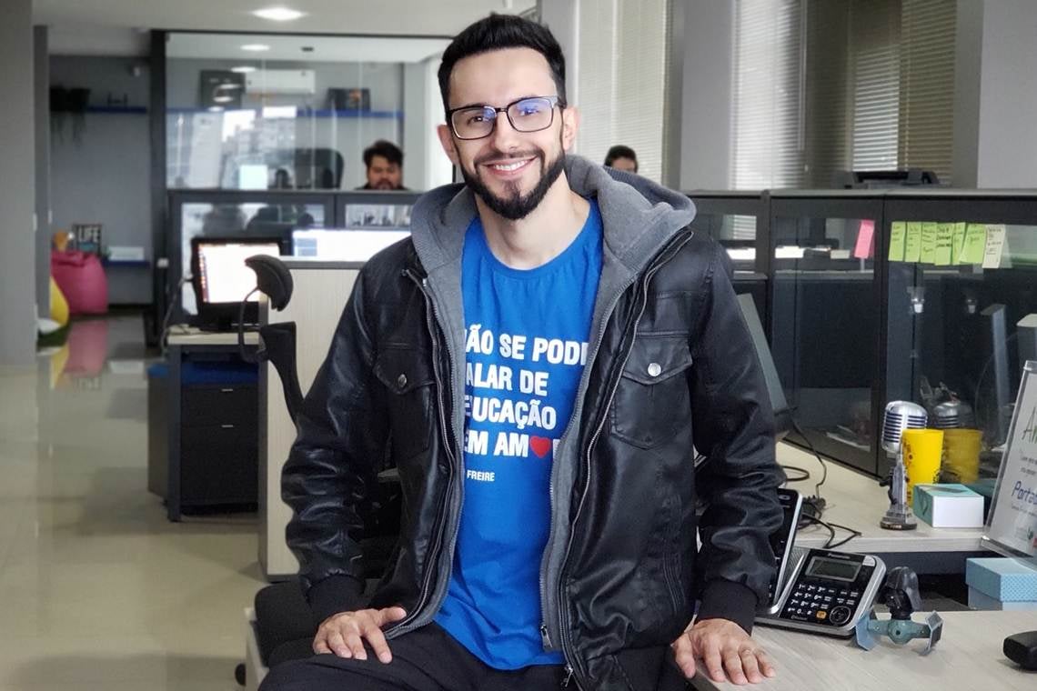 Capa da matéria Este empreendedor criou uma startup para aumentar o impacto das políticas públicas de educação