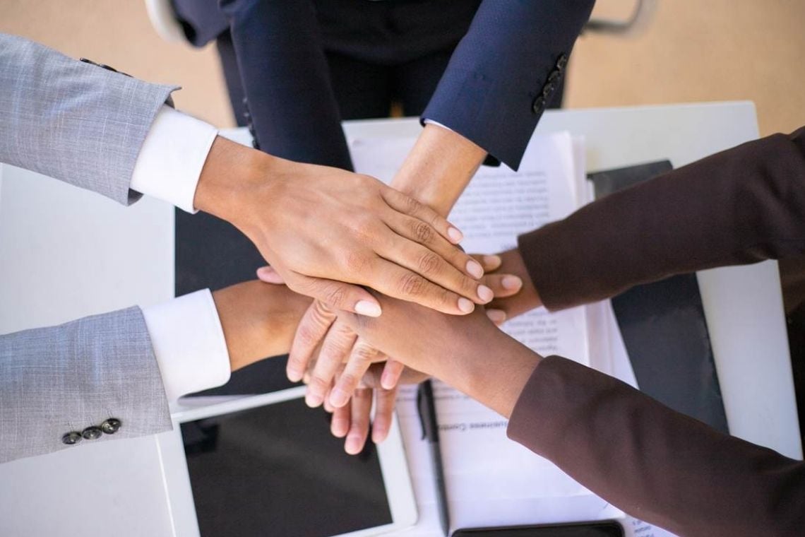 Capa da matéria 5 dicas sobre relacionamento interpessoal no trabalho