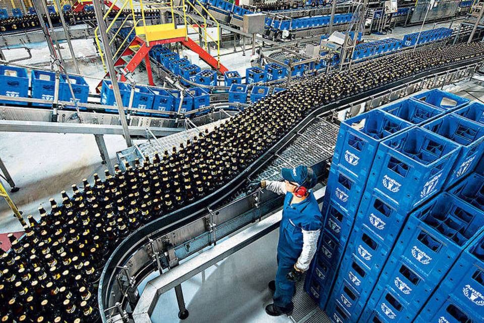 Capa da matéria Como funciona o marketing na maior cervejaria da América Latina?
