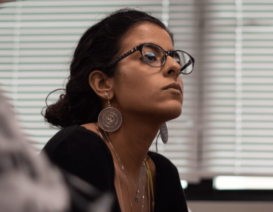Capa da matéria Liderança na prática: a trajetória de Marcela no universo do impacto social