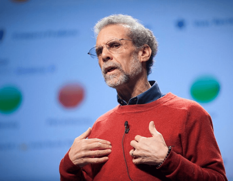 Capa da matéria Daniel Goleman: Quem é o gênio da inteligência emocional?
