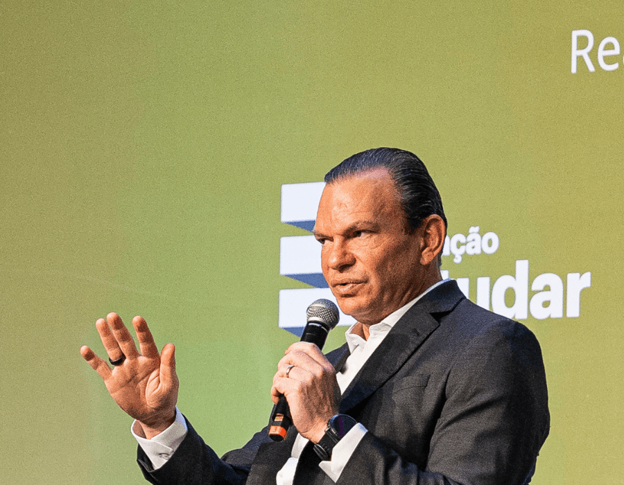 Capa da matéria Roberto Sallouti: “Não existe ‘bala de prata’ para ir bem no mercado financeiro”