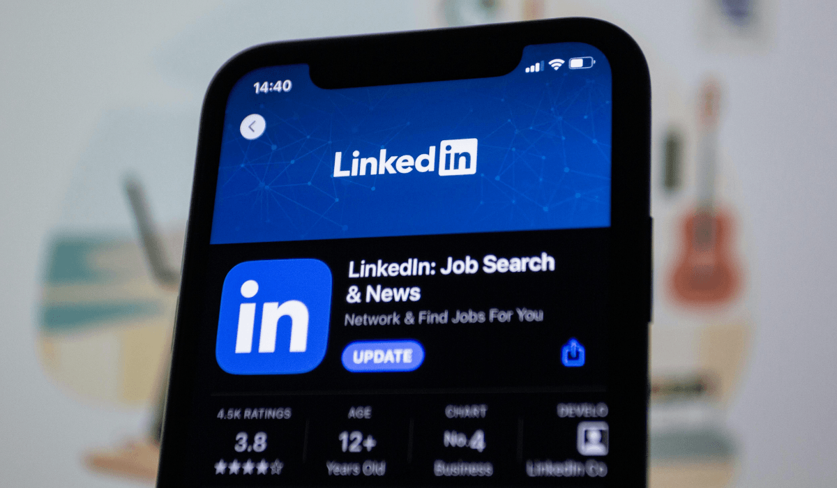 Capa da matéria Recrutador avaliou 50 perfis do Linkedin em 2 horas. O que ele aprendeu?