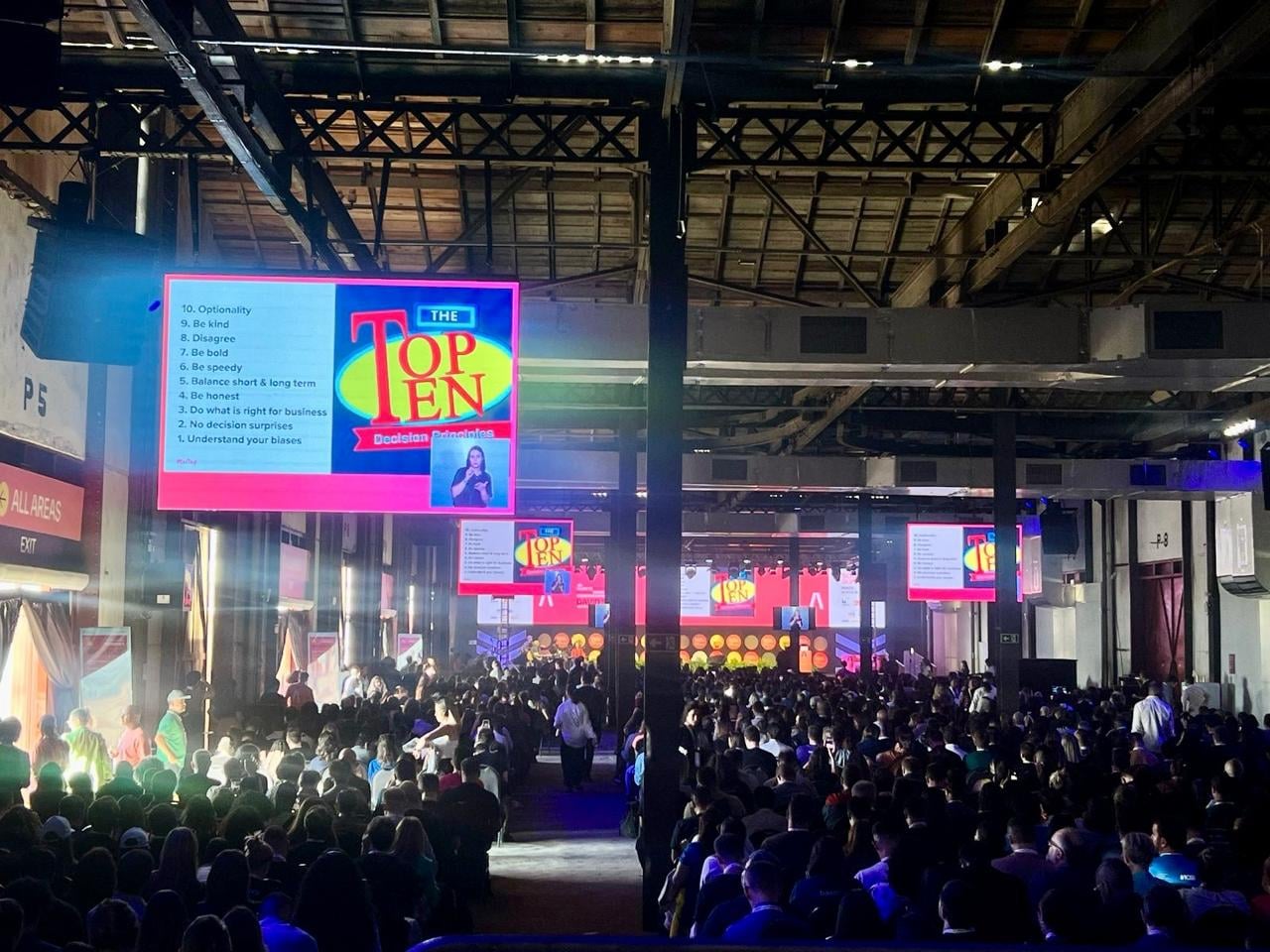 Capa da matéria Insights do South Summit Brasil 2025: inovação, IA e liderança