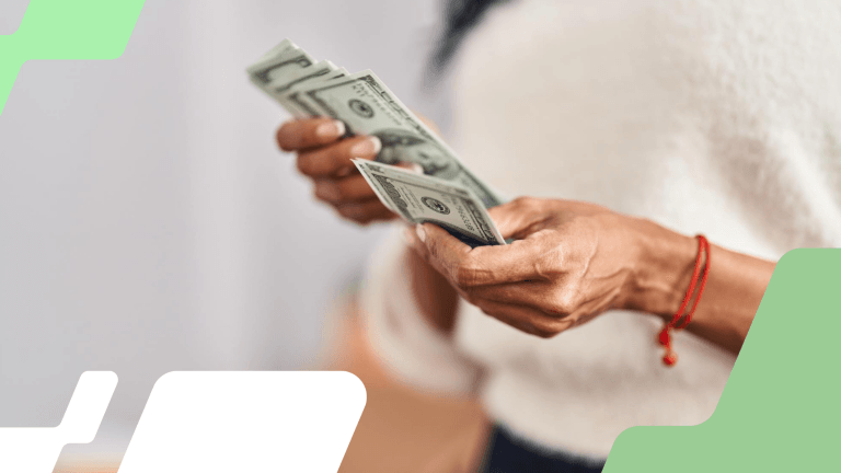 Imagem referente à notícia: Primeira vez recebendo o 13º? Saiba tudo sobre o salário extra