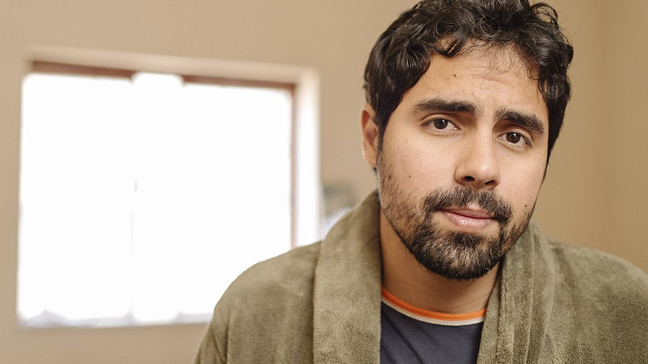 Capa da matéria Mudança de carreira: como o publicitário Bruno Costoli encontrou-se na comédia stand up