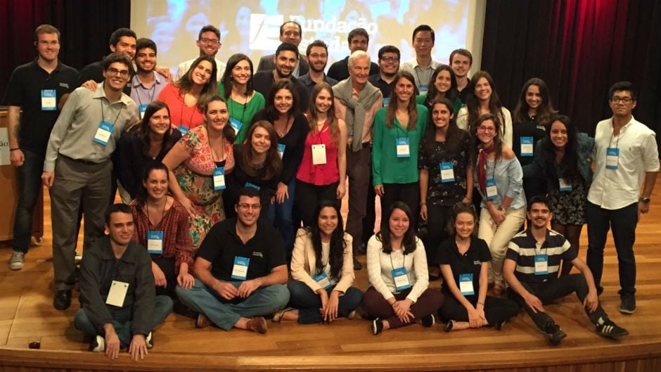 Capa da matéria Estuda fora e quer trabalhar na Fundação Estudar? Seja um summer intern em 2017!