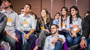 Google, Facebook, Ambev e outras empresas buscam talentos em conferência de carreiras da Fundação Estudar e Na Prática