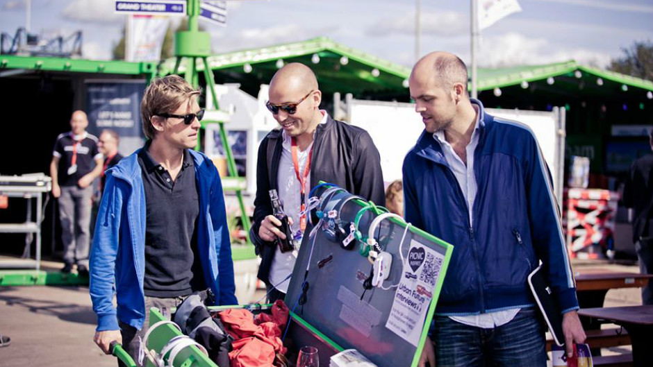 três homens apresentam projeto em evento de empreendedores PicNic