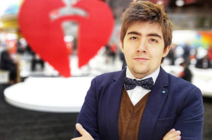 Quem é Gabriel Liguori, brasileiro que quer ser primeira pessoa a imprimir um coração