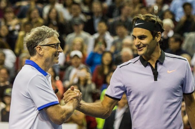 Como Bill Gates lidou com a pressão de jogar tênis com Roger Federer, um dos melhores do mundo