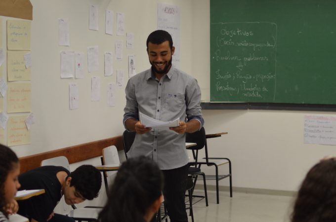Ensina Brasil: como esses jovens estão impactando a educação brasileira