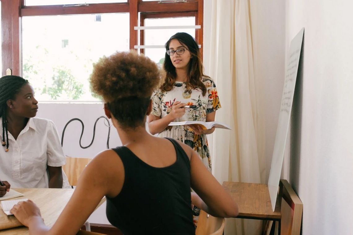 Capa da matéria O que é e como fazer um bom pitch: 5 dicas para apresentar a sua trajetória