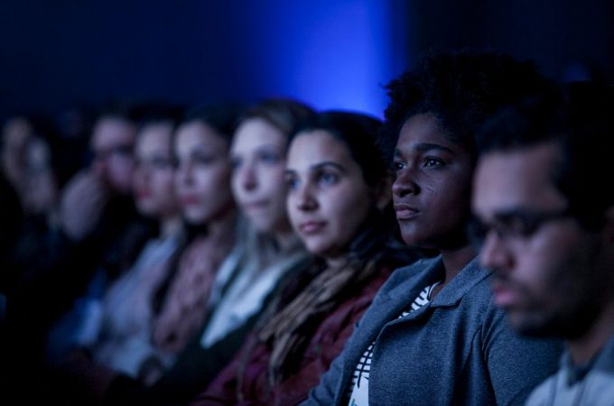 Fundação Estudar seleciona para evento gratuito com lideranças nacionais e internacionais