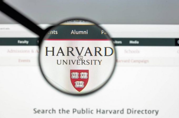 Faça o curso mais popular de Harvard em versão traduzida e gratuita