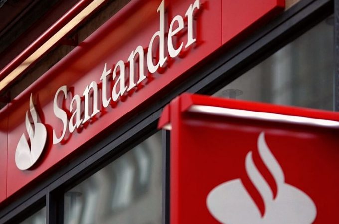 Santander tem inscrições abertas para vagas de estágio e jovem aprendiz