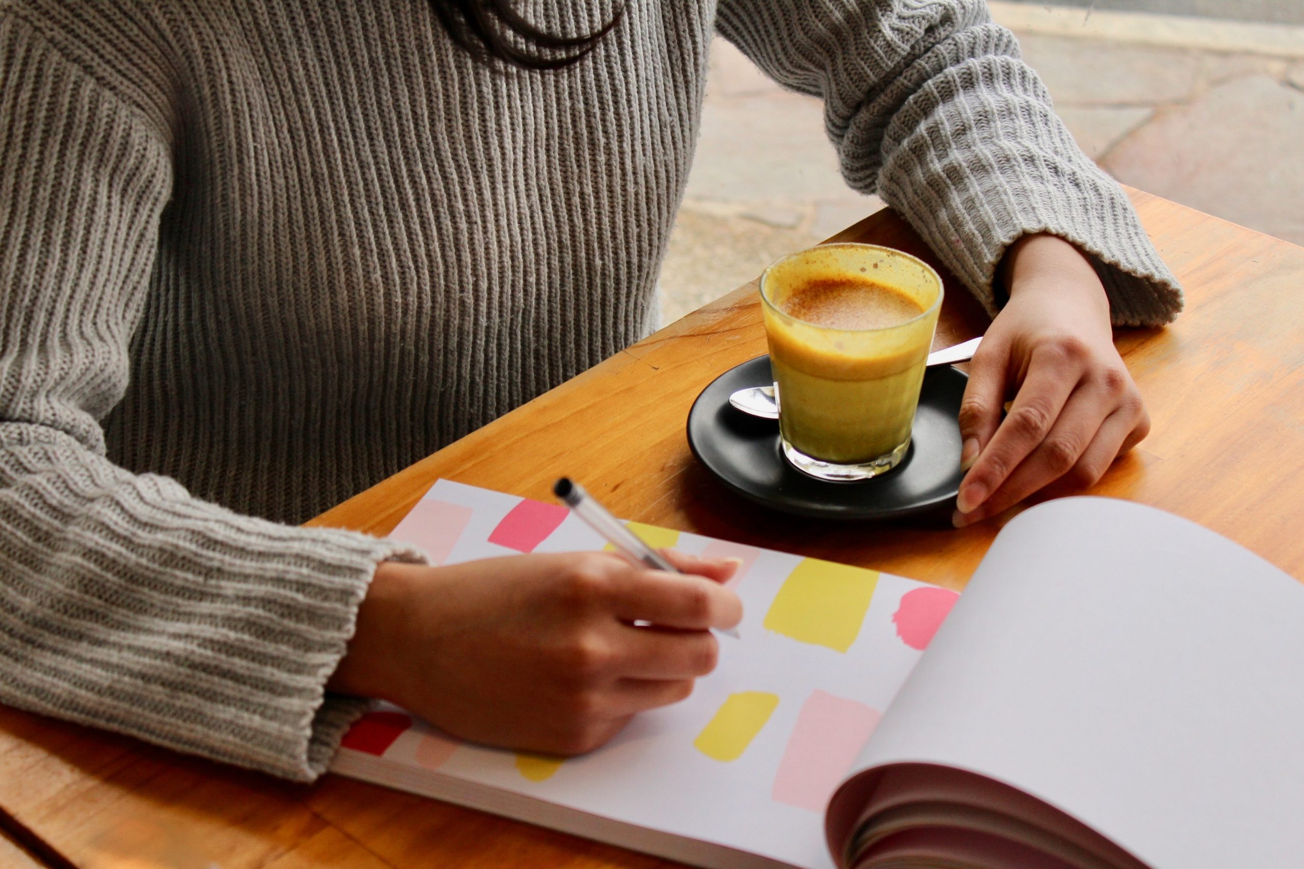 Capa da matéria E-book gratuito ajuda a definir objetivo profissional com ferramentas e dicas