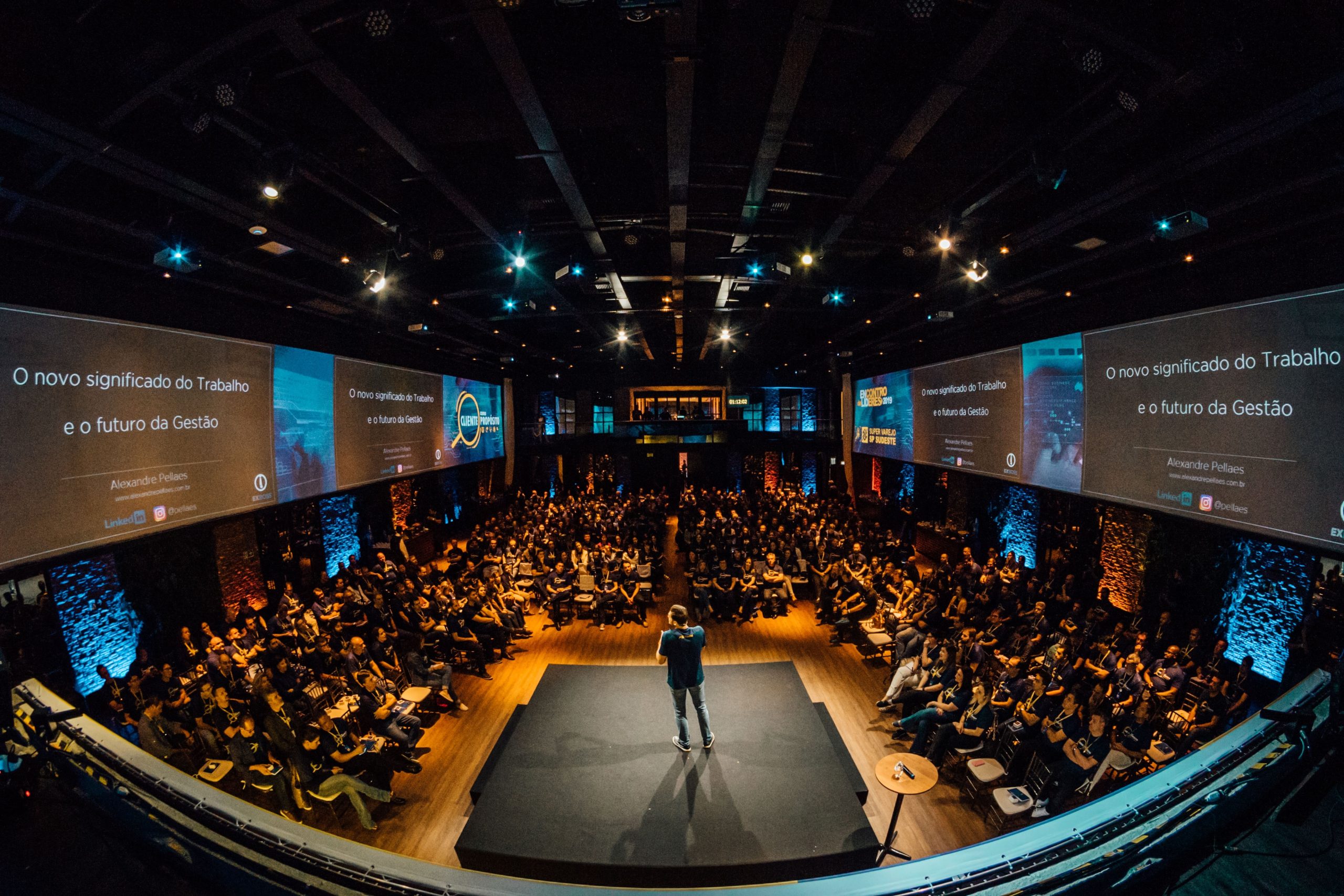 Capa da matéria Hackathon: Evento une talentos da tecnologia para desenvolver soluções criativas