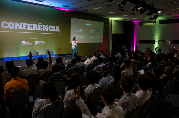 Na Conferência, centenas de jovens das melhores universidades do Brasil se conectam com grandes nomes do mercado