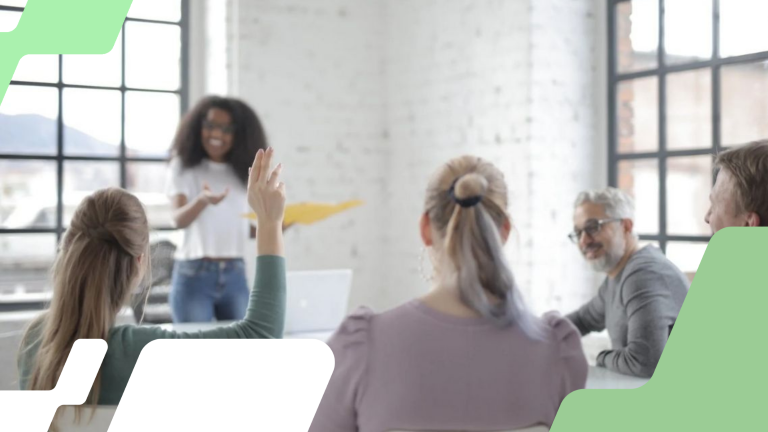 Capa da matéria Chefes da Geração Z: o que muda quando o líder tem 25 anos?
