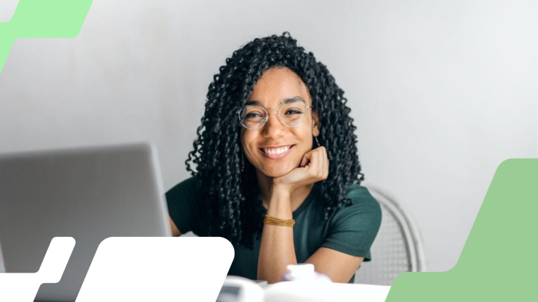 Capa da matéria Mentoria reversa: quando estagiários ensinam os chefes e trazem inovação